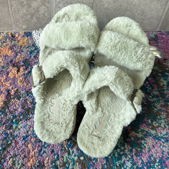 🩵 Koolaburra By Ugg Women's Furr-Ah Shoes🩵 - Picture 8 of 15